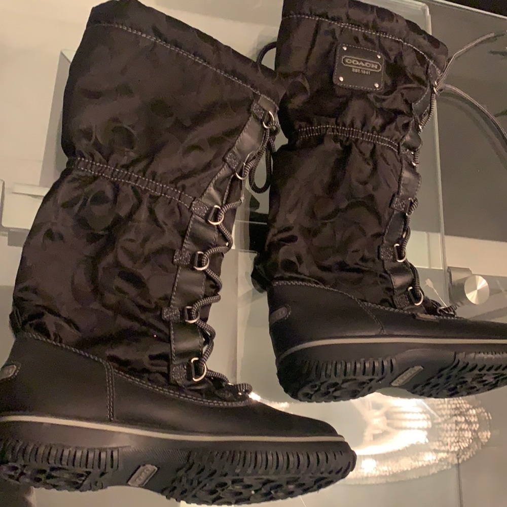 Brand New Coach boots never worn size 6